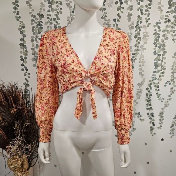Band of the Free Bay Tie Front Crop Long Sleeve Floral Top Sz XS - Picture 2 of 10